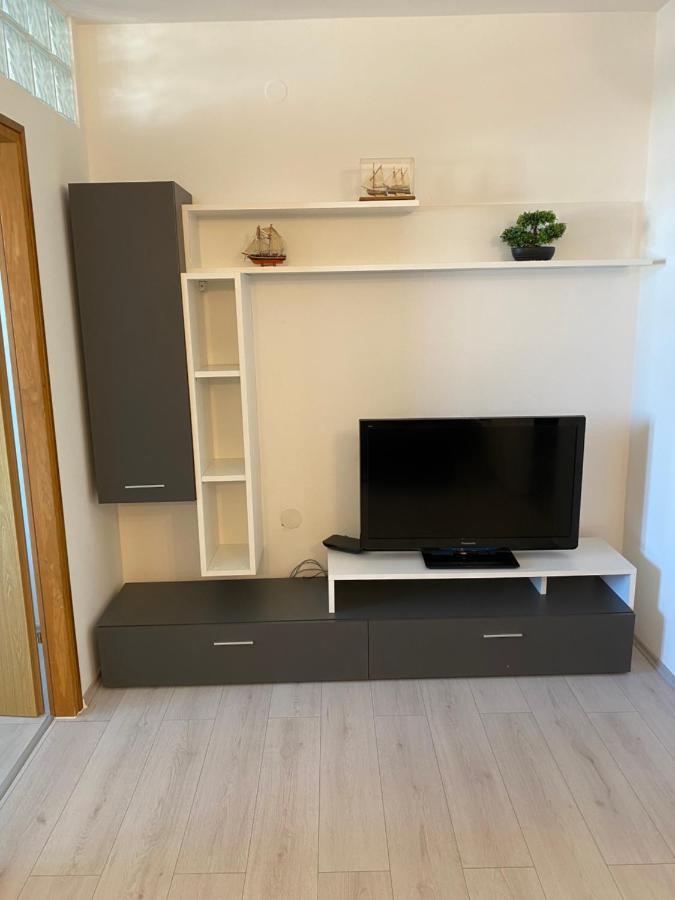 Apartment Apartman Sara *